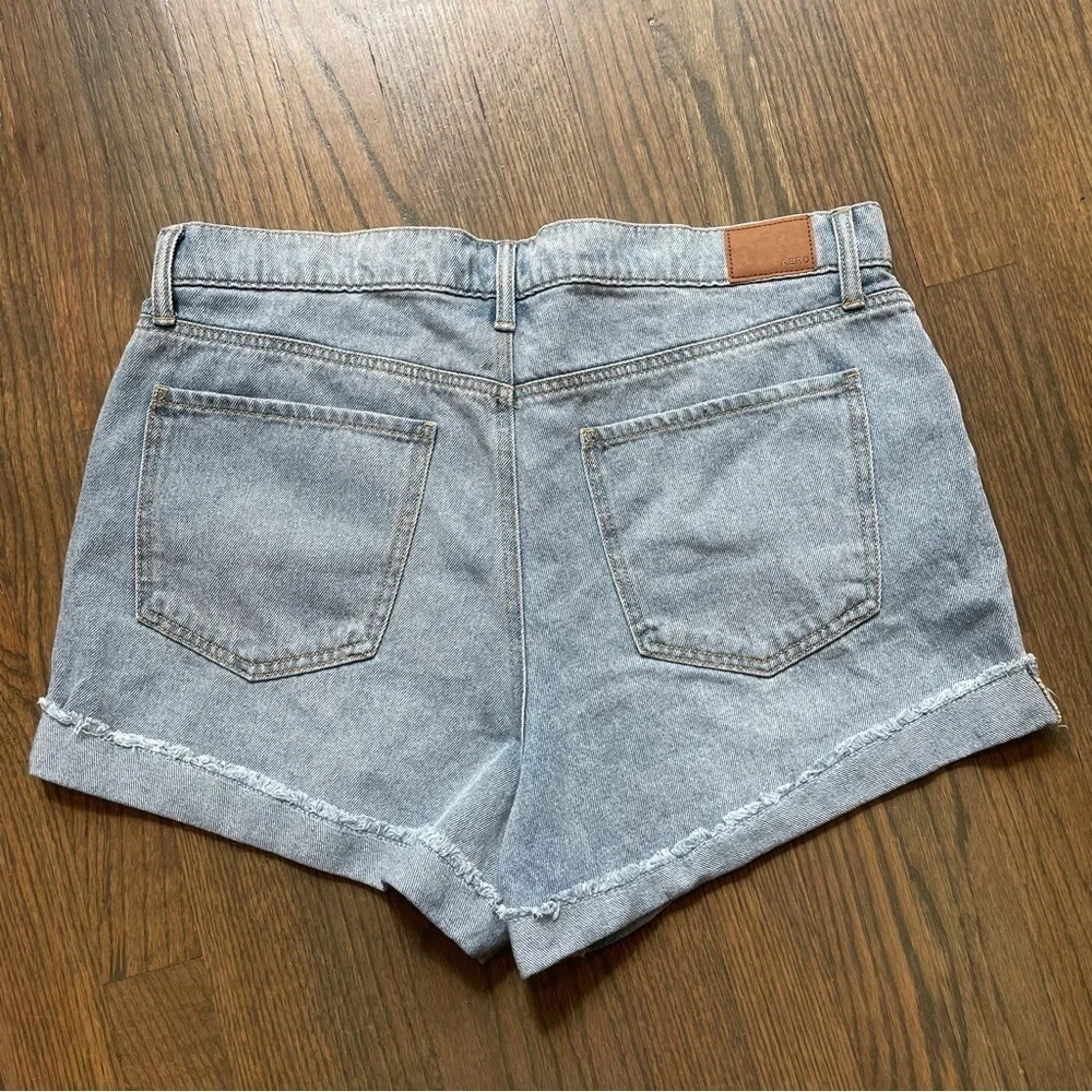 NWT Aeropostale Aero Mom Jean Shorts Real Original Denim High rise button fly 14 - Picture 2 of 8